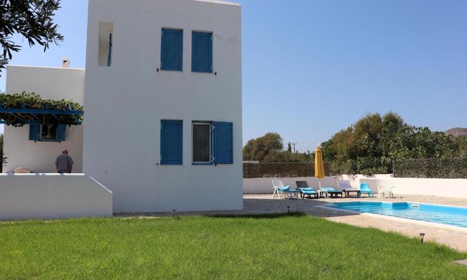 Gennadi House | WHITE HOUSES 4