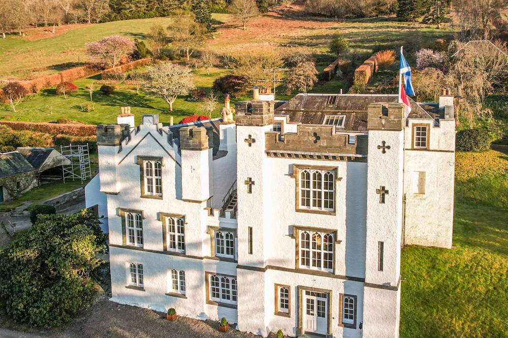 Aberfeldy Cottage | 7 bedroom accommodation in Aberfeldy