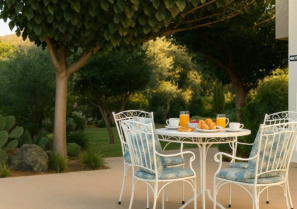 Gialos Condo | Mear Family Escape - Summer Cretan Getaway