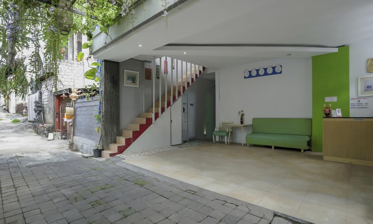 Photo of Buildings in Padangsambian Klod