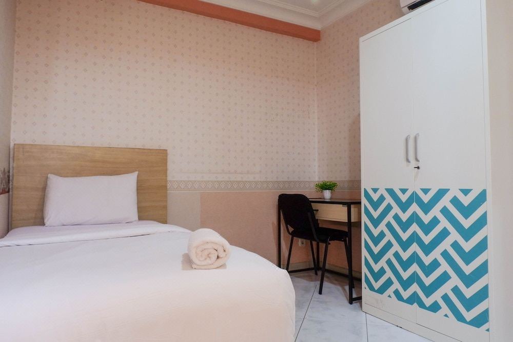 Photo of Bedroom in Suko Manunggal