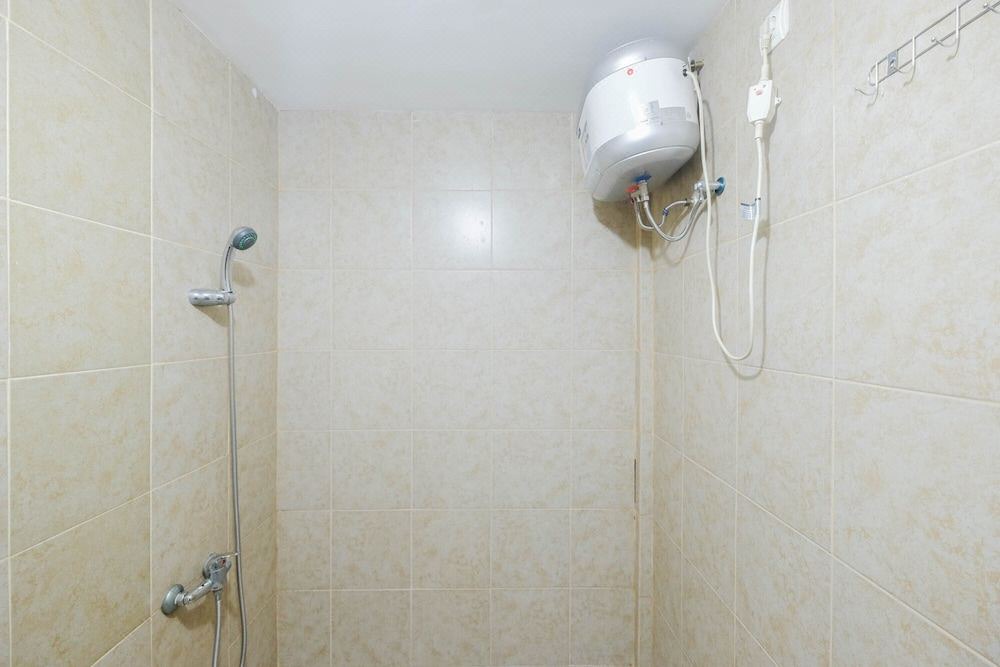 Photo of Bathroom in Panunggangan Utara