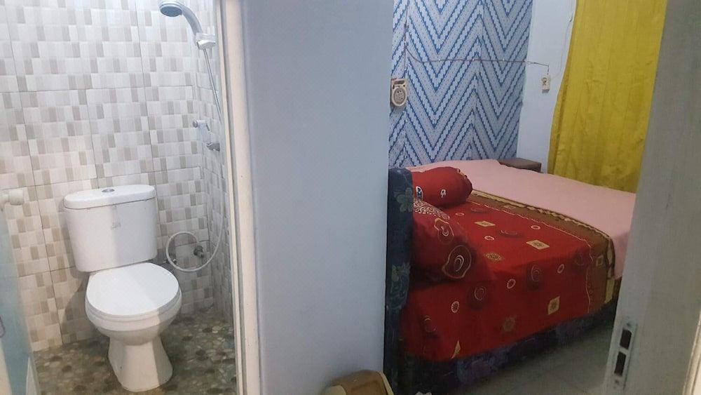 Photo of Bathroom in Tamansuruh