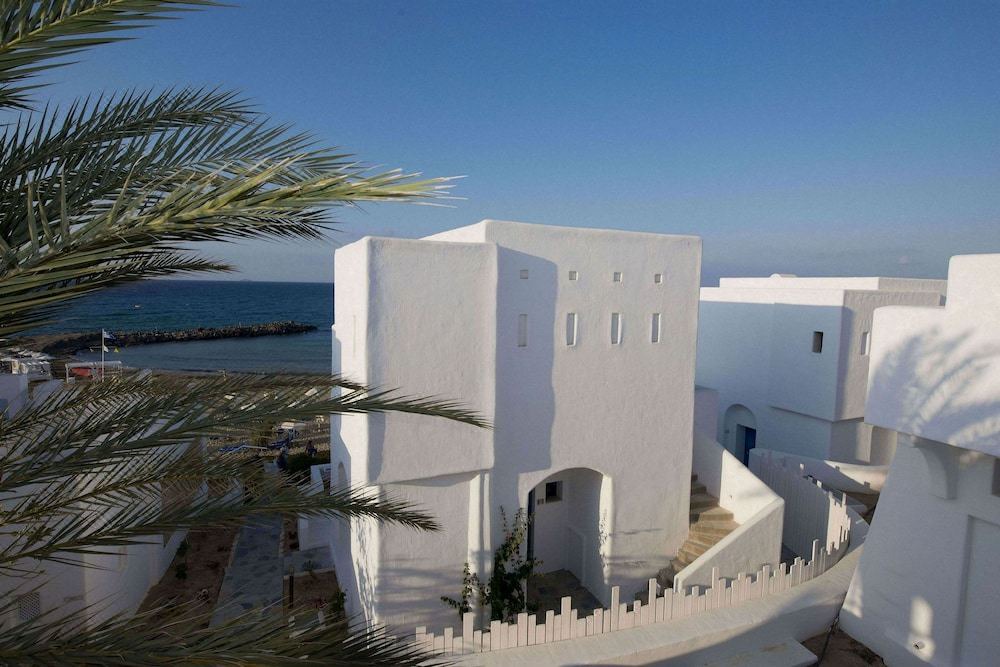 Photo of Buildings in Vathianos Kampos