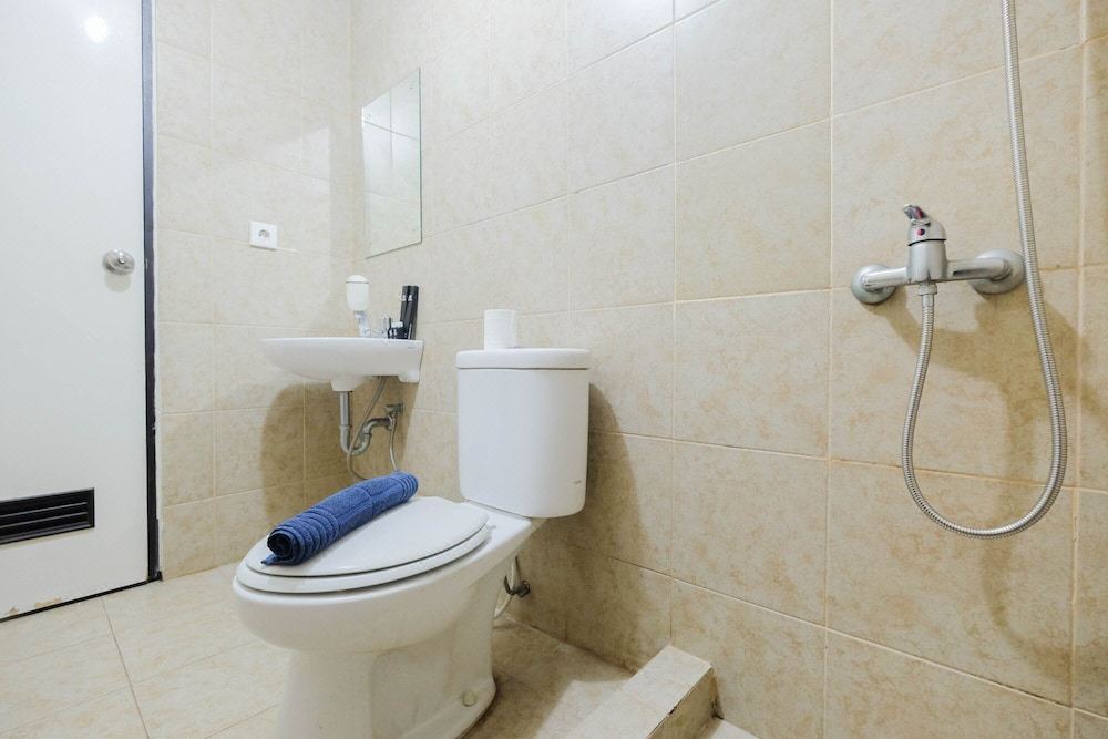 Photo of Bathroom in Panunggangan Utara