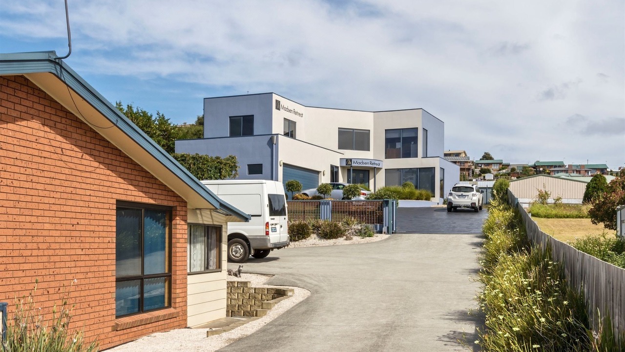 Photo of Buildings in Penguin