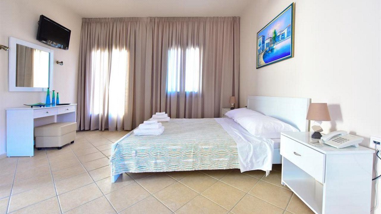 Photo of Bedroom in Marathokampos