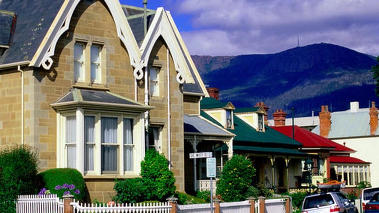 Photo of Buildings in Battery Point