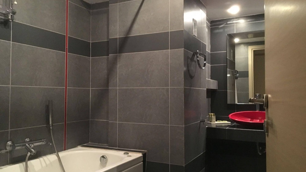 Photo of Bathroom in Portaria