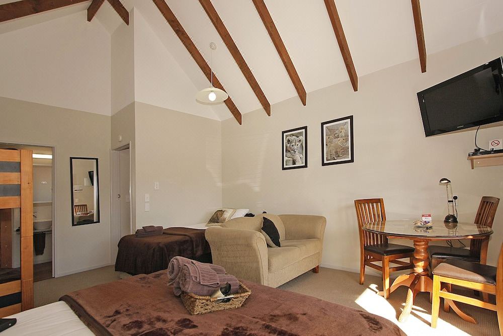 Photo of Livingroom in Palmerston North