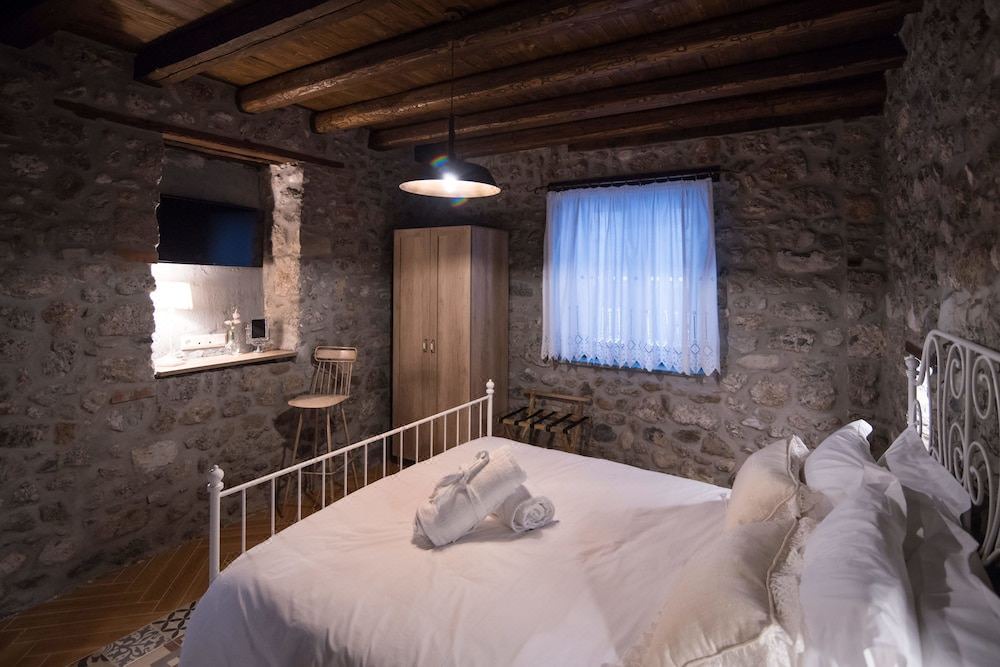 Photo of Bedroom in Dio-Olympos
