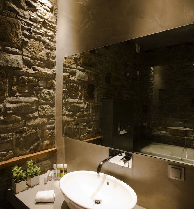 Photo of Bathroom in Kipoi