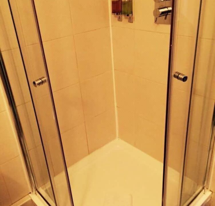 Photo of Bathroom in Glasgow Westend