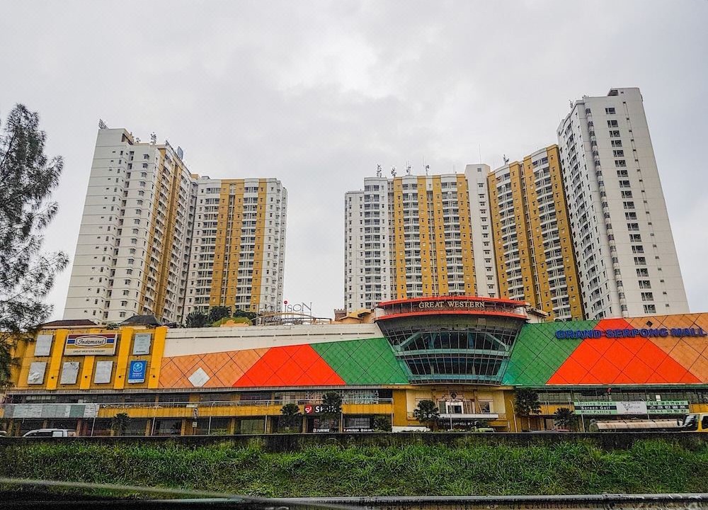 Photo of Buildings in Panunggangan Utara