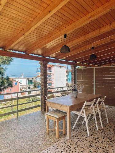 Photo of Patio Balcony in Arcoudi