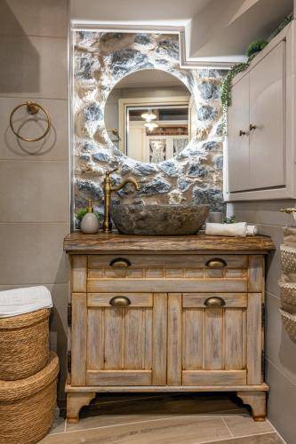 Photo of Bathroom in Anopolis