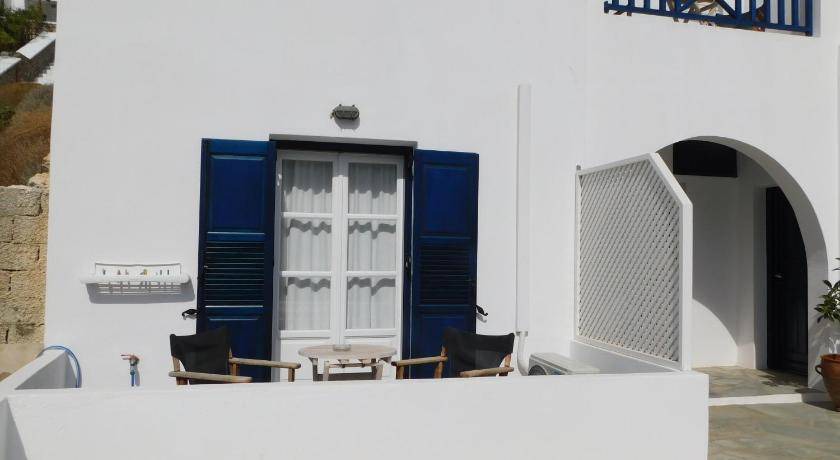 Photo of Others in Folegandros