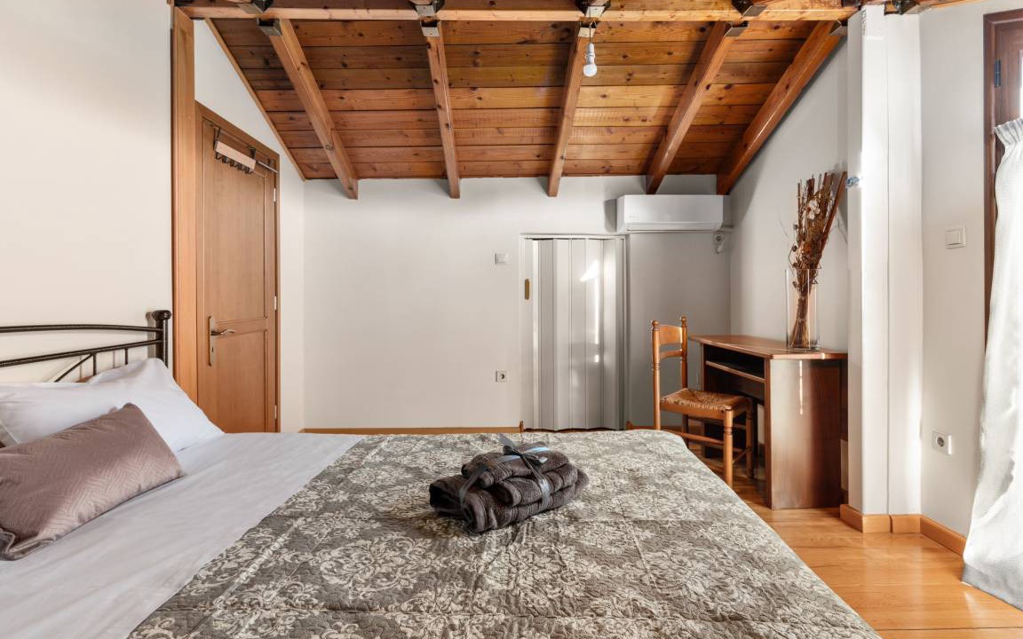 Photo of Bedroom in Aigaleo