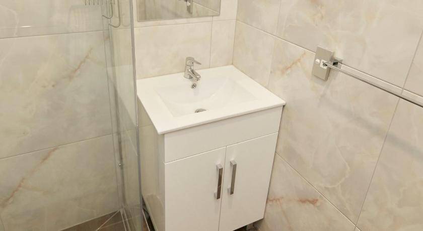 Photo of Bathroom in Papatoetoe