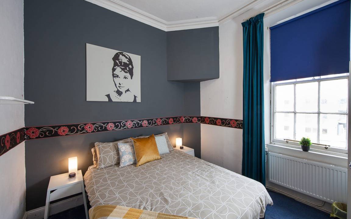 Photo of Bedroom in Tollcross