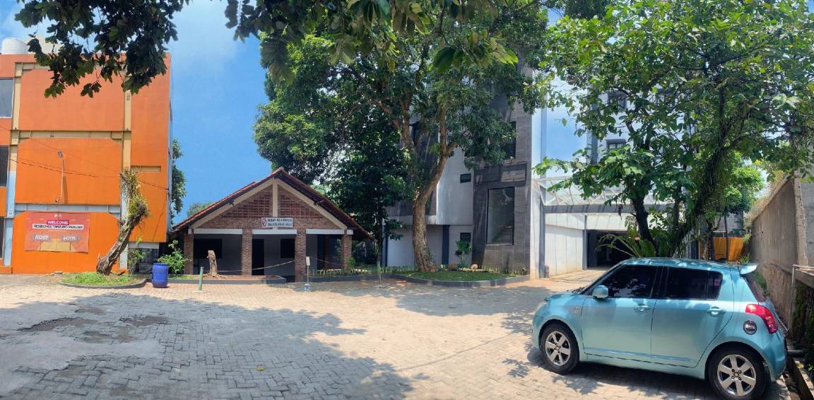 Photo of Buildings in Bogor Tengah