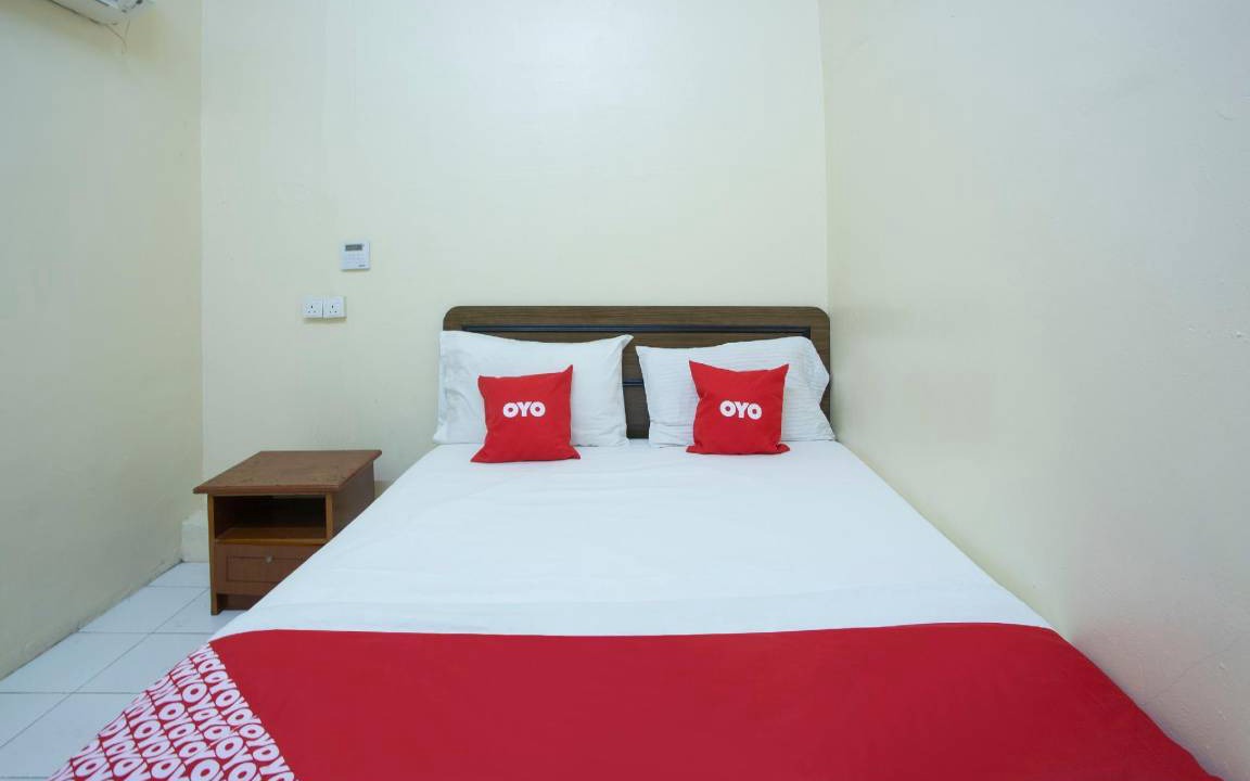 Photo of Bedroom in Medan Tuanku