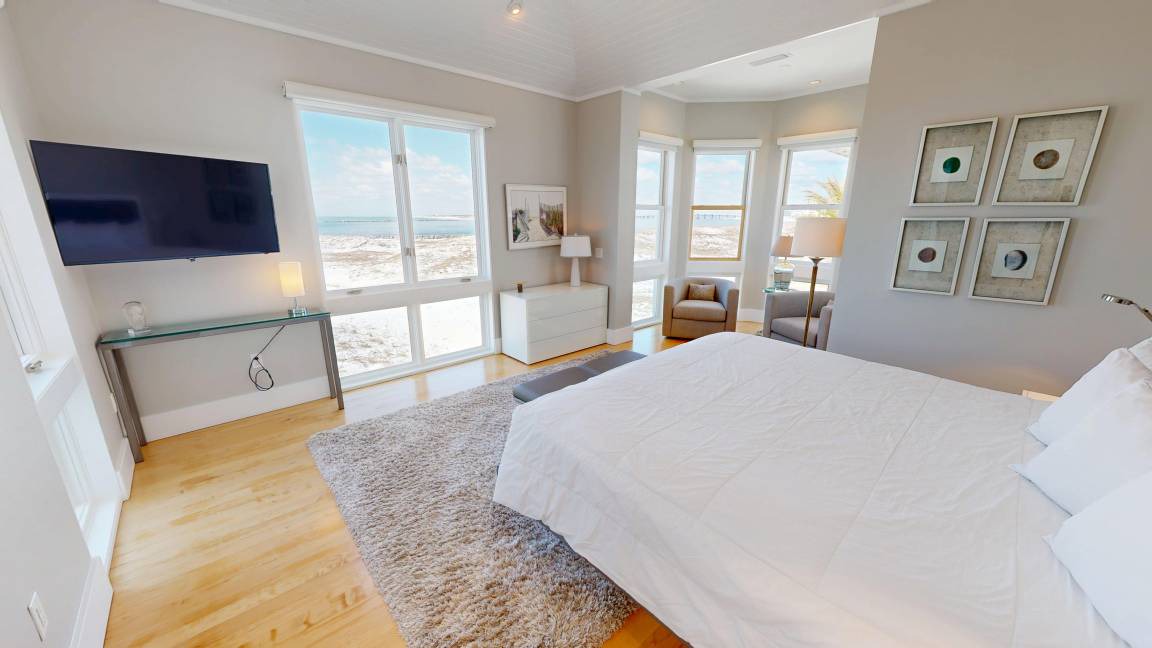 Photo of Others in Holiday Isle