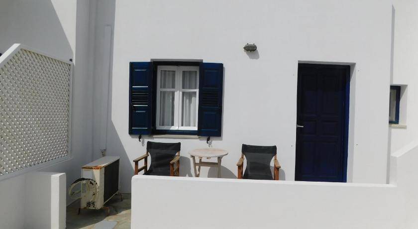Photo of Others in Folegandros