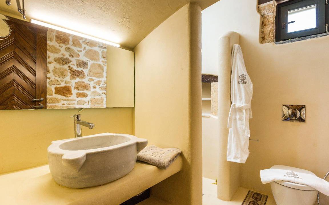 Photo of Bathroom in Achlades