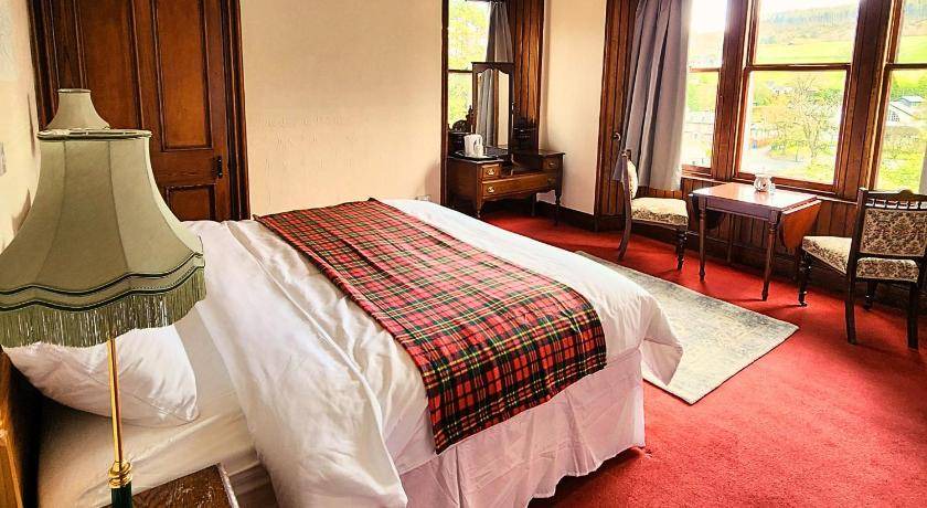 Photo of Others in Strathpeffer