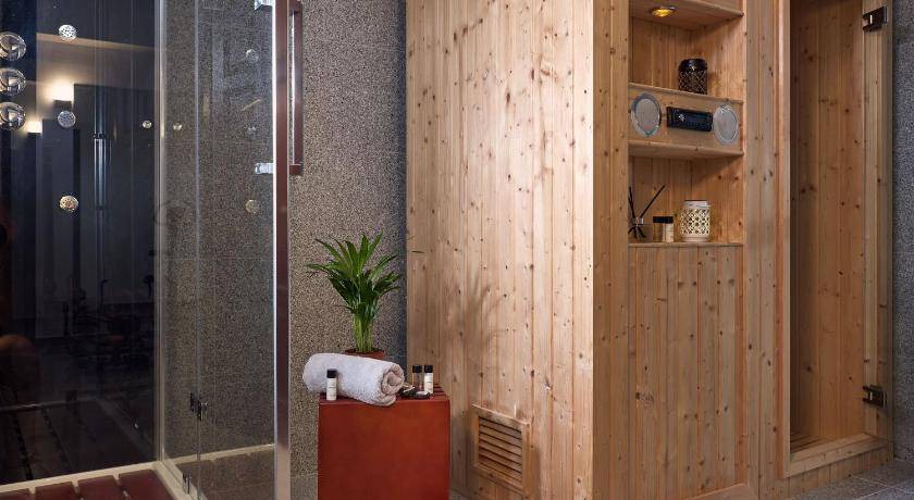 Photo of Bathroom in Akrotiri