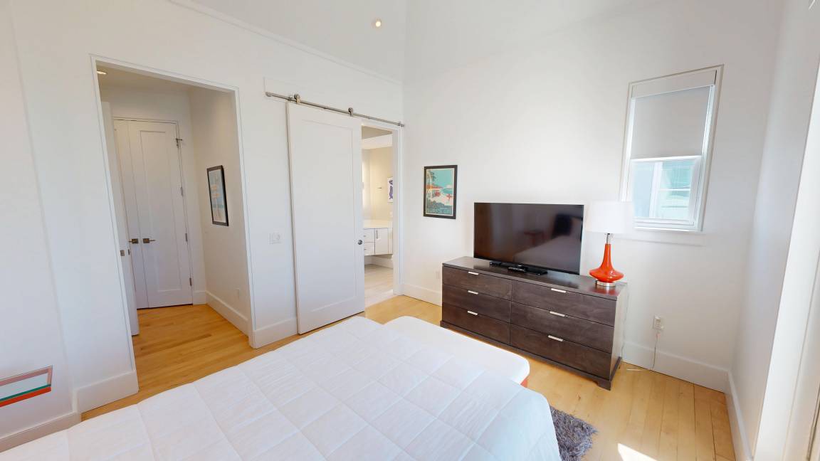 Photo of Others in Holiday Isle