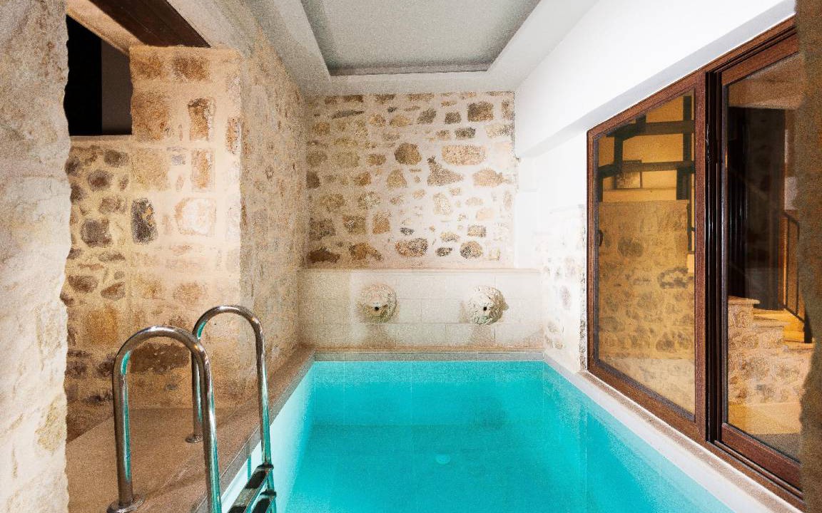 Photo of Bathroom in Maroulas