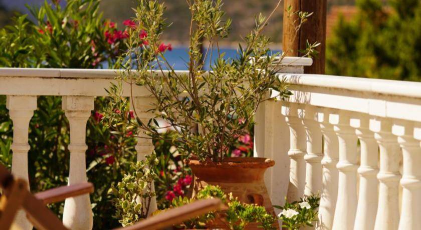 Photo of Patio Balcony in Vathy