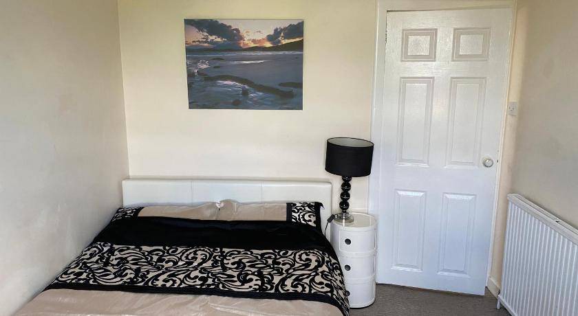 Photo of Bedroom in Bucksburn