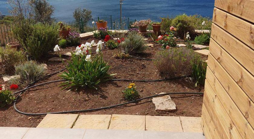 Photo of Others in Loutraki-Agioi Theodoroi