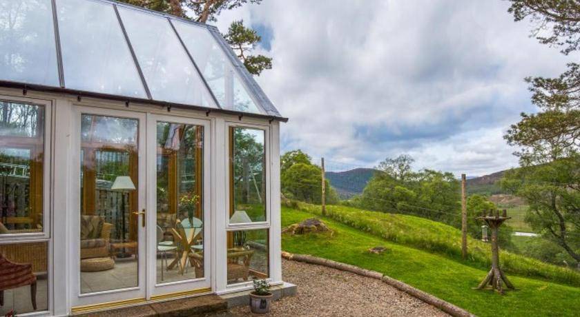 Photo of Others in Braemar