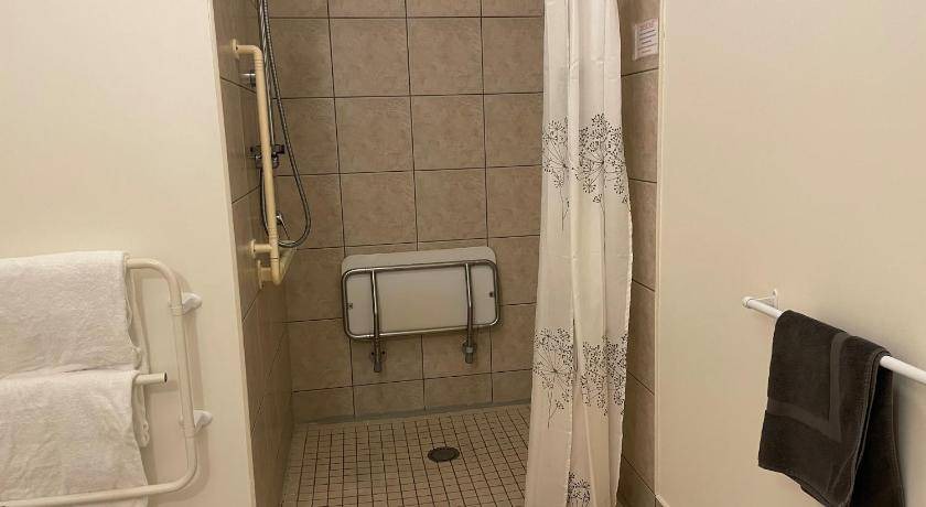 Photo of Bathroom in Newtown