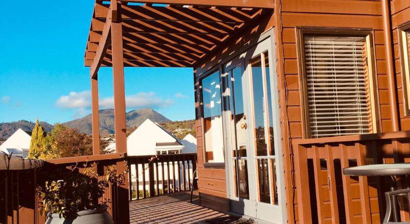 Photo of Patio Balcony in Two Mile Bay