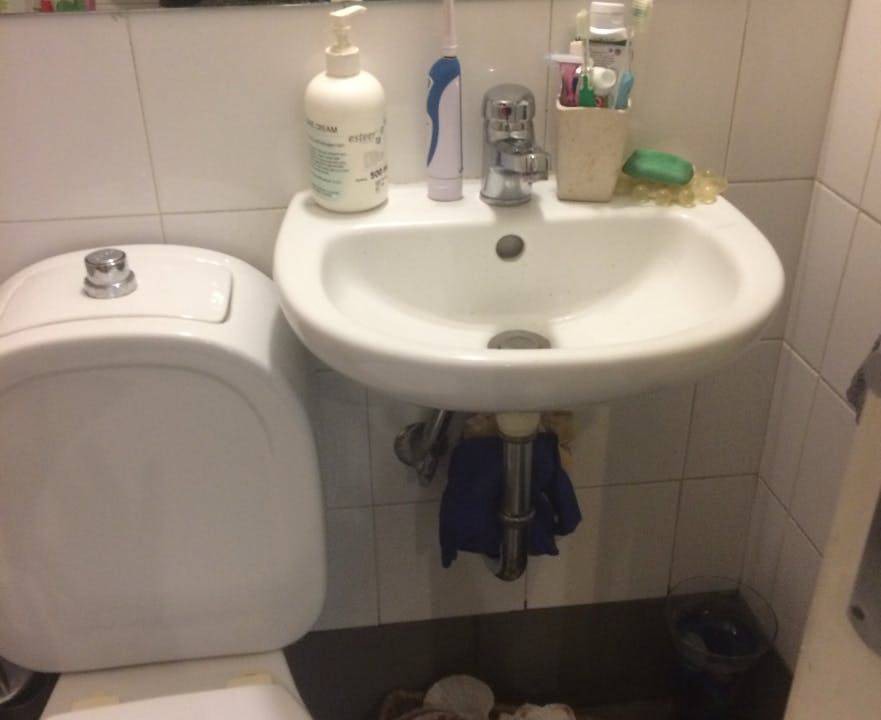 Photo of Bathroom in Mets