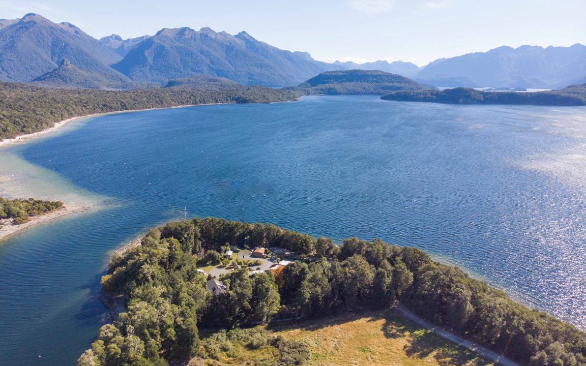 Photo of Others in Manapouri