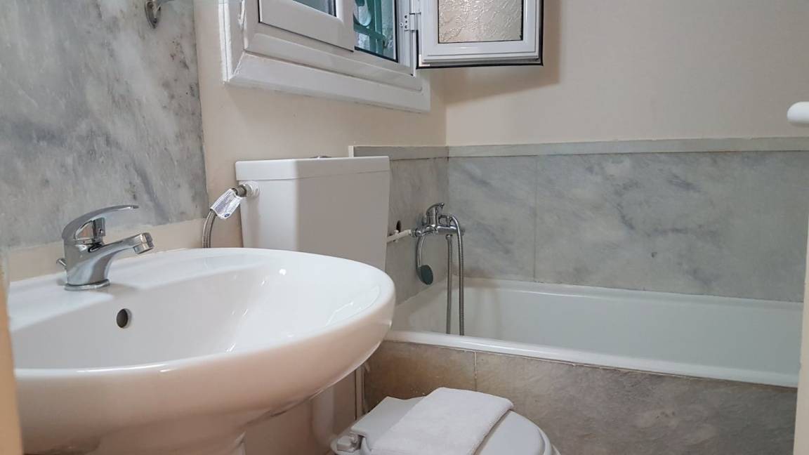 Photo of Bathroom in Kypseli