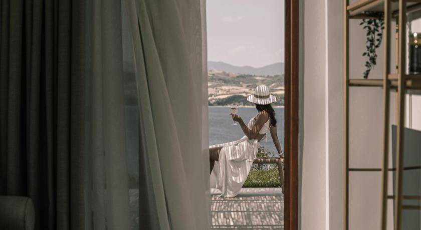 Photo of Others in Aristotelis