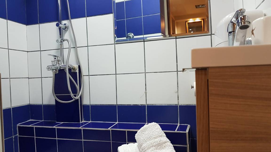 Photo of Bathroom in Kypseli