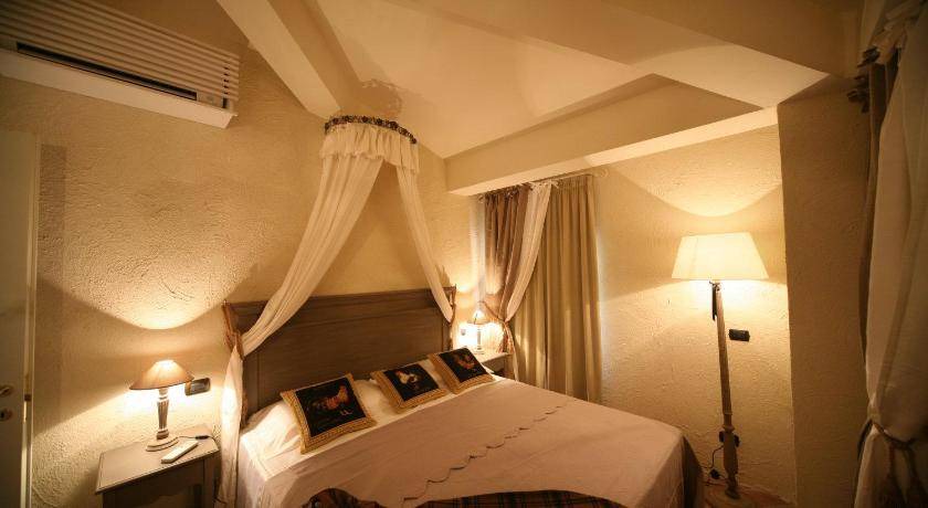 Photo of Others in Mitogio