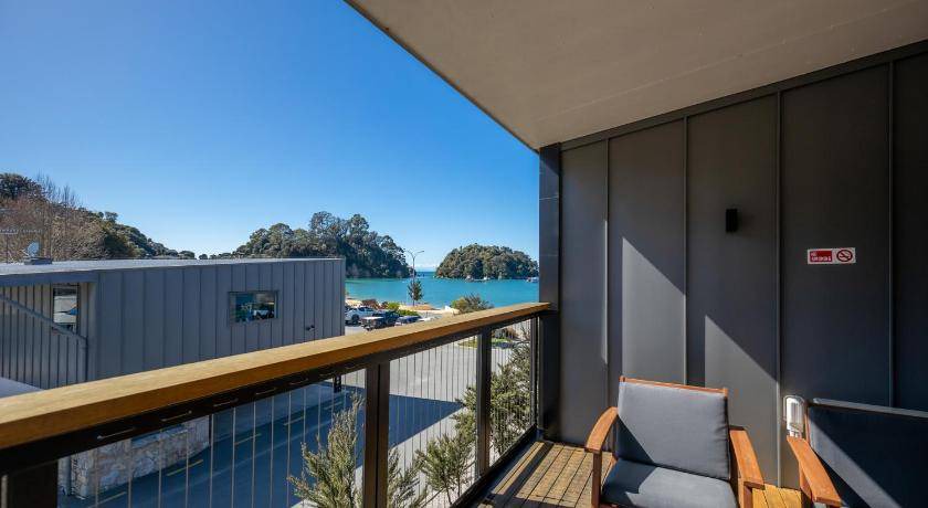 Photo of Others in Ngaio Bay