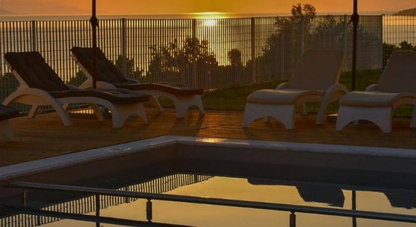 Photo of Patio Balcony in Paradise Beach