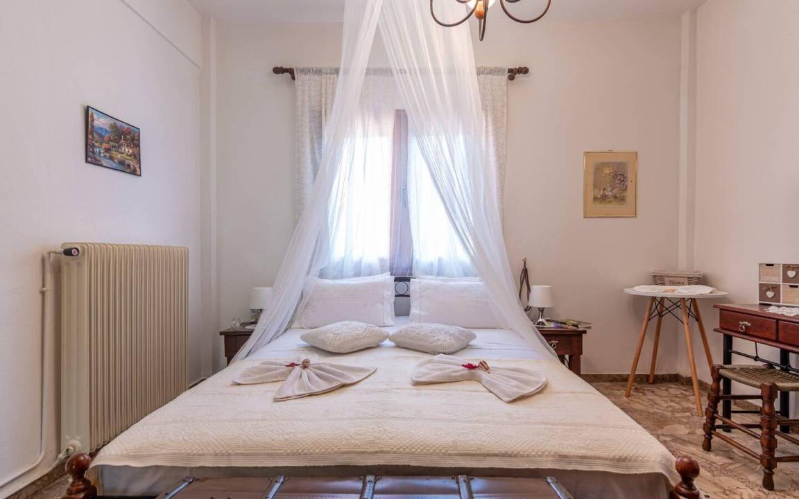 Photo of Bedroom in Avdou