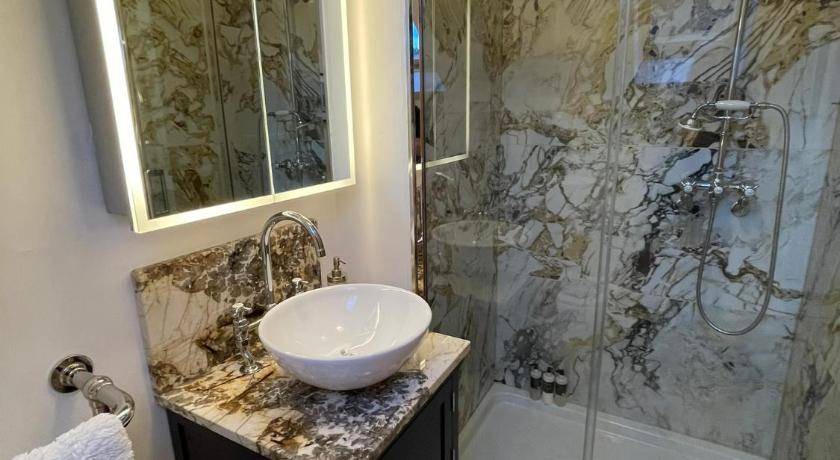 Photo of Bathroom in Garve