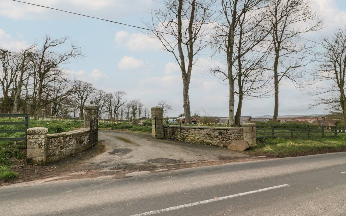 Photo of Others in Duns
